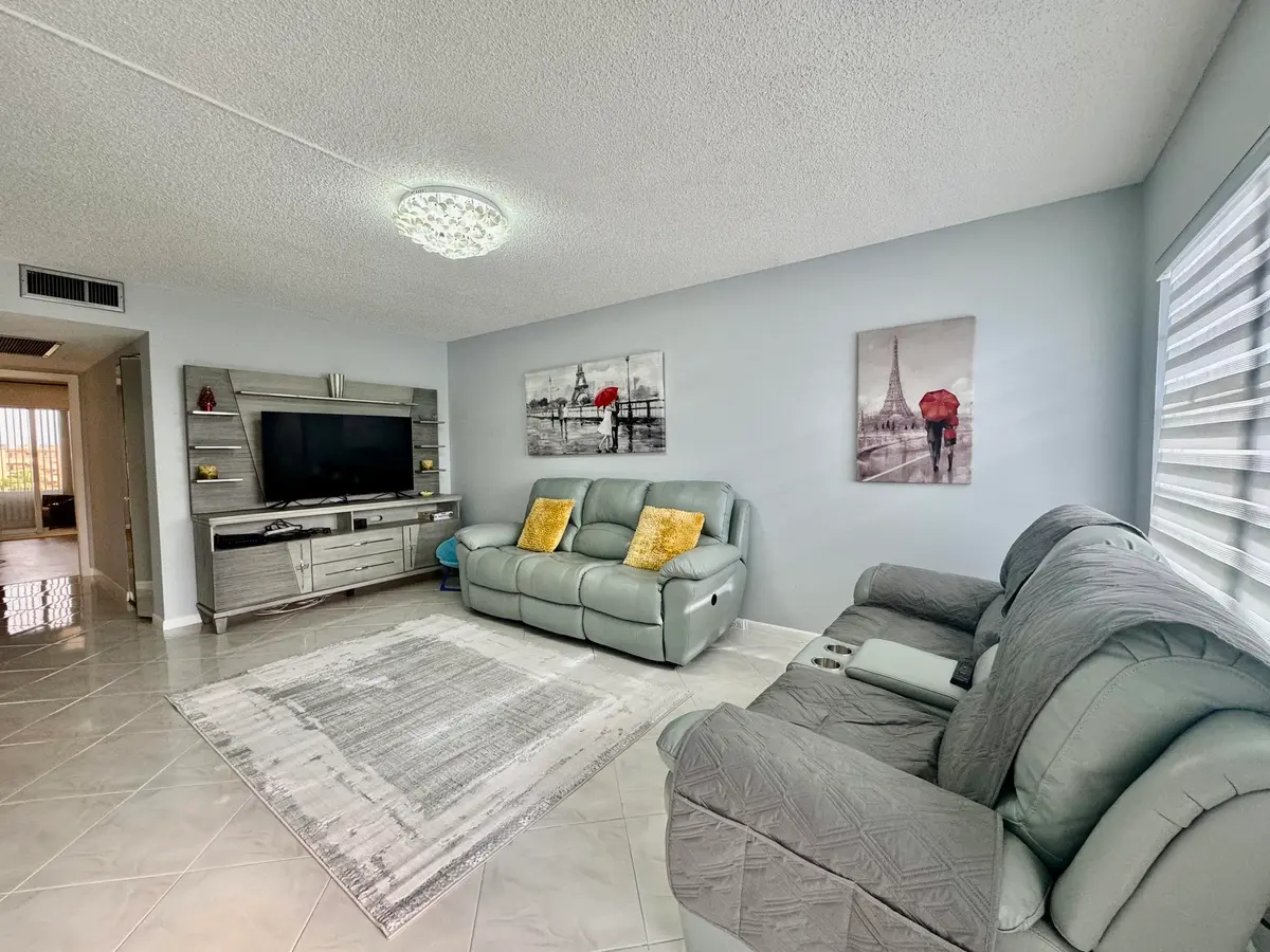 IMG_9210 at 4031 Lincoln B 4031, Boca Raton