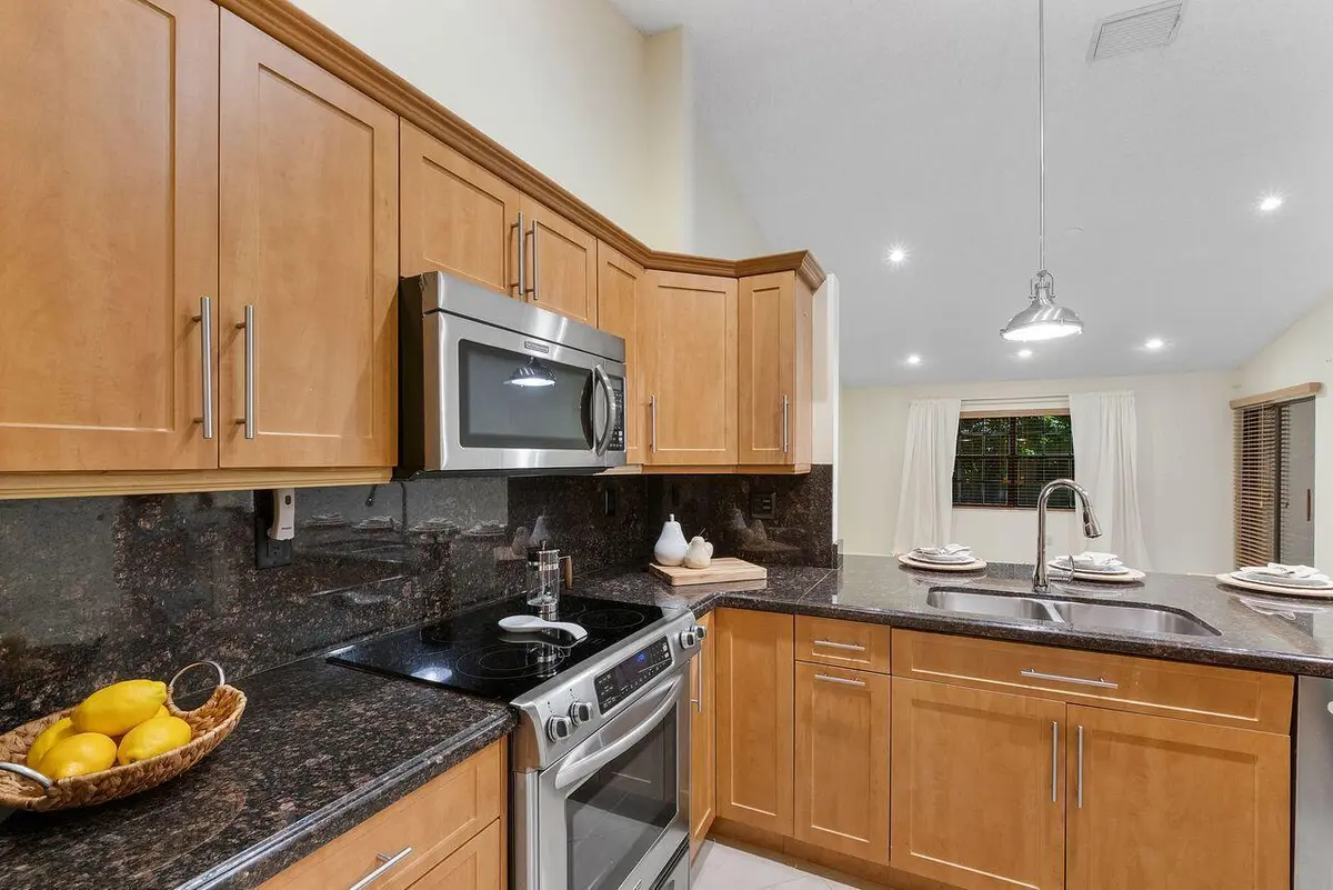 9640_Nw_76th_Ct_009 at 9640 NW 76TH Court 9640, Tamarac
