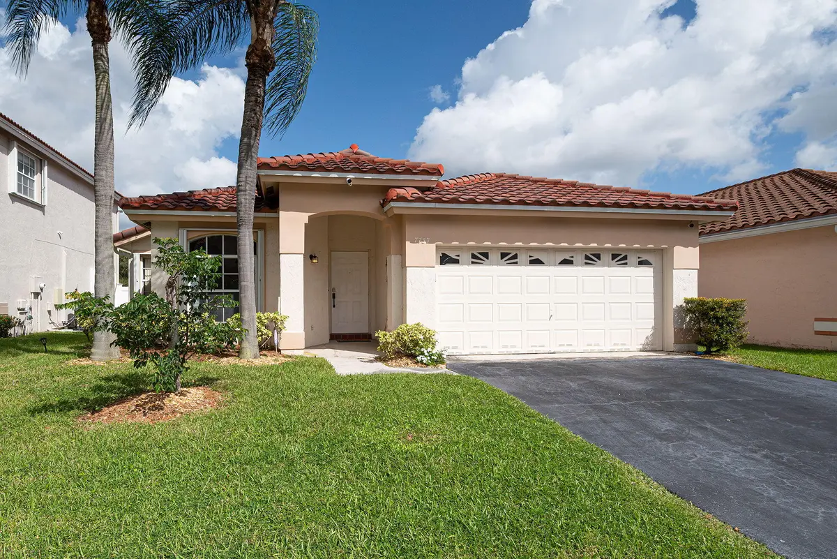 2-7757 at 7757 NW 25TH Street, Margate