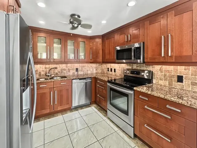 Kitchen at 3033 Hythe B, Boca Raton