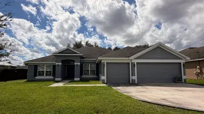 5237 NW REBA Circle, Port St. Lucie – Single Family Residence for rent