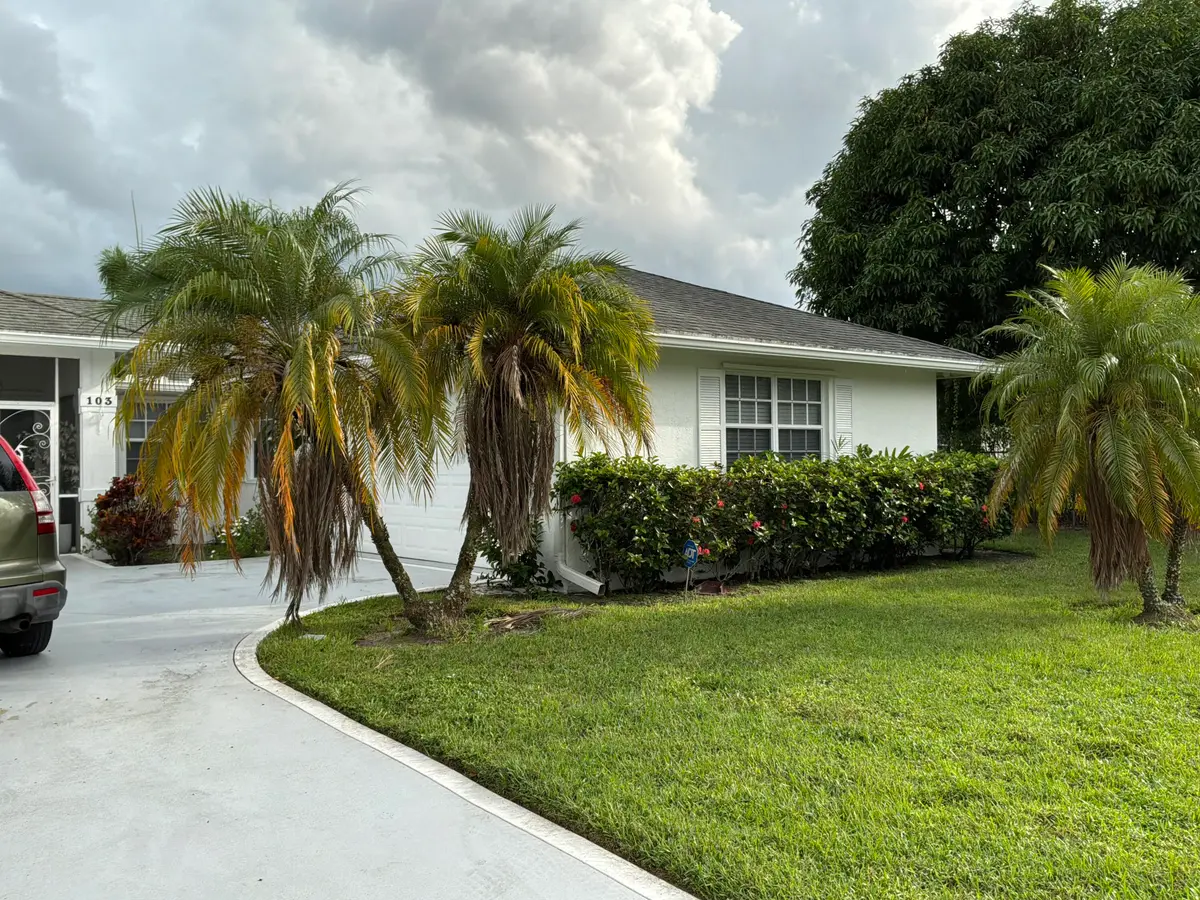 F00 at 103 BROOK WOODE Avenue, Royal Palm Beach