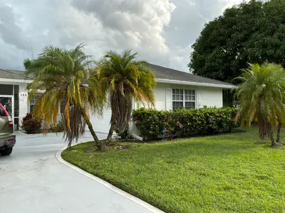 103 BROOK WOODE Avenue, Royal Palm Beach – Single Family Residence for sale