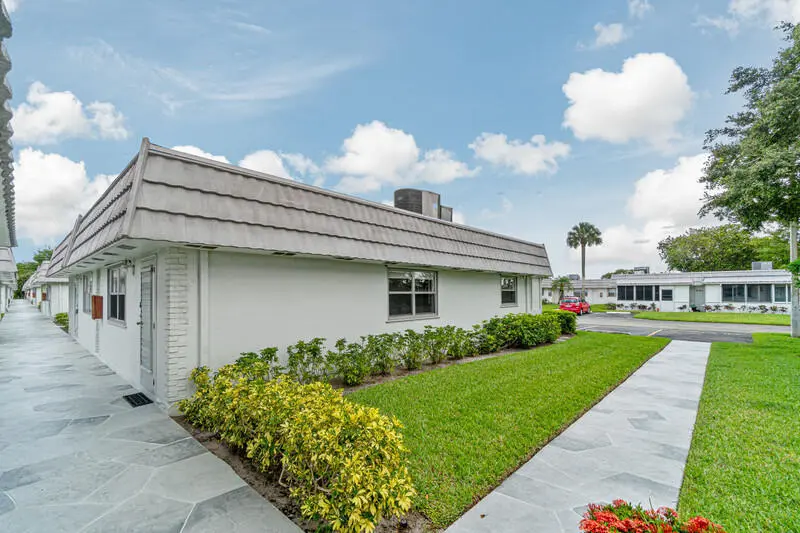 Front View at 70 Valencia C, Delray Beach