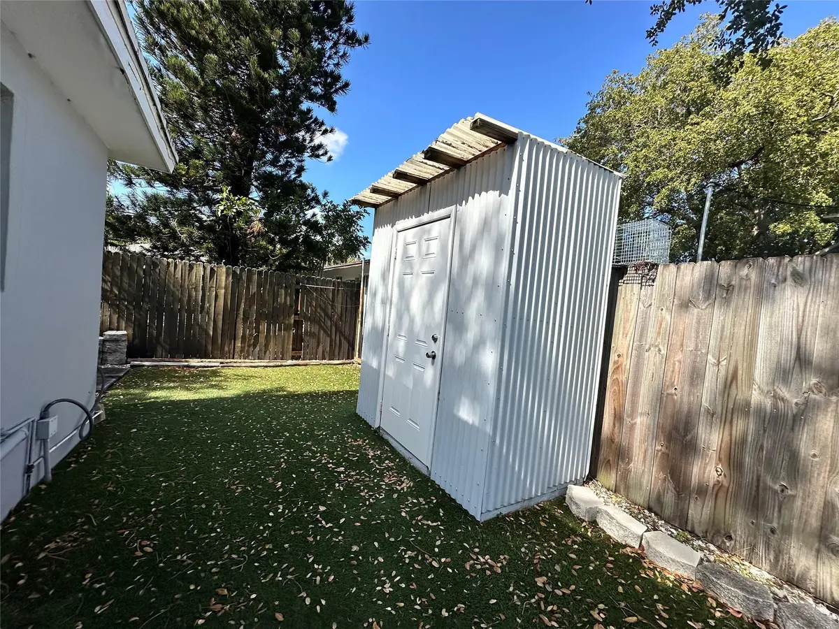 Photo 6 at 1075 NE 32ND Street rear, Oakland Park