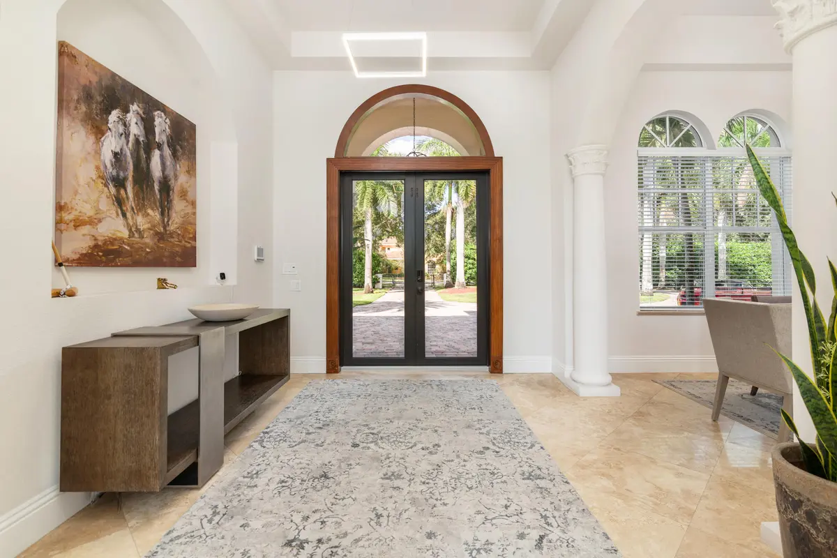 low-10 at 2685 Greenbriar Boulevard, Wellington