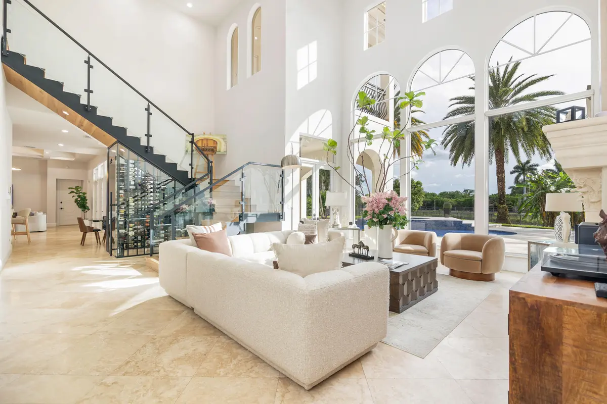 low-11 at 2685 Greenbriar Boulevard, Wellington