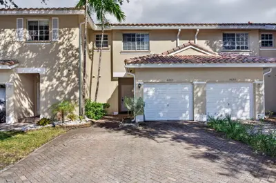4040 NW 90TH Way, Sunrise – Townhouse for sale