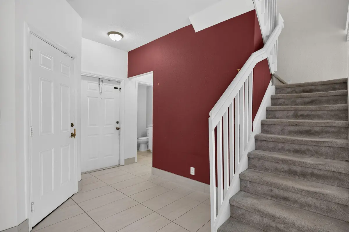 3-web-or-mls-4040-3 at 4040 NW 90TH Way, Sunrise