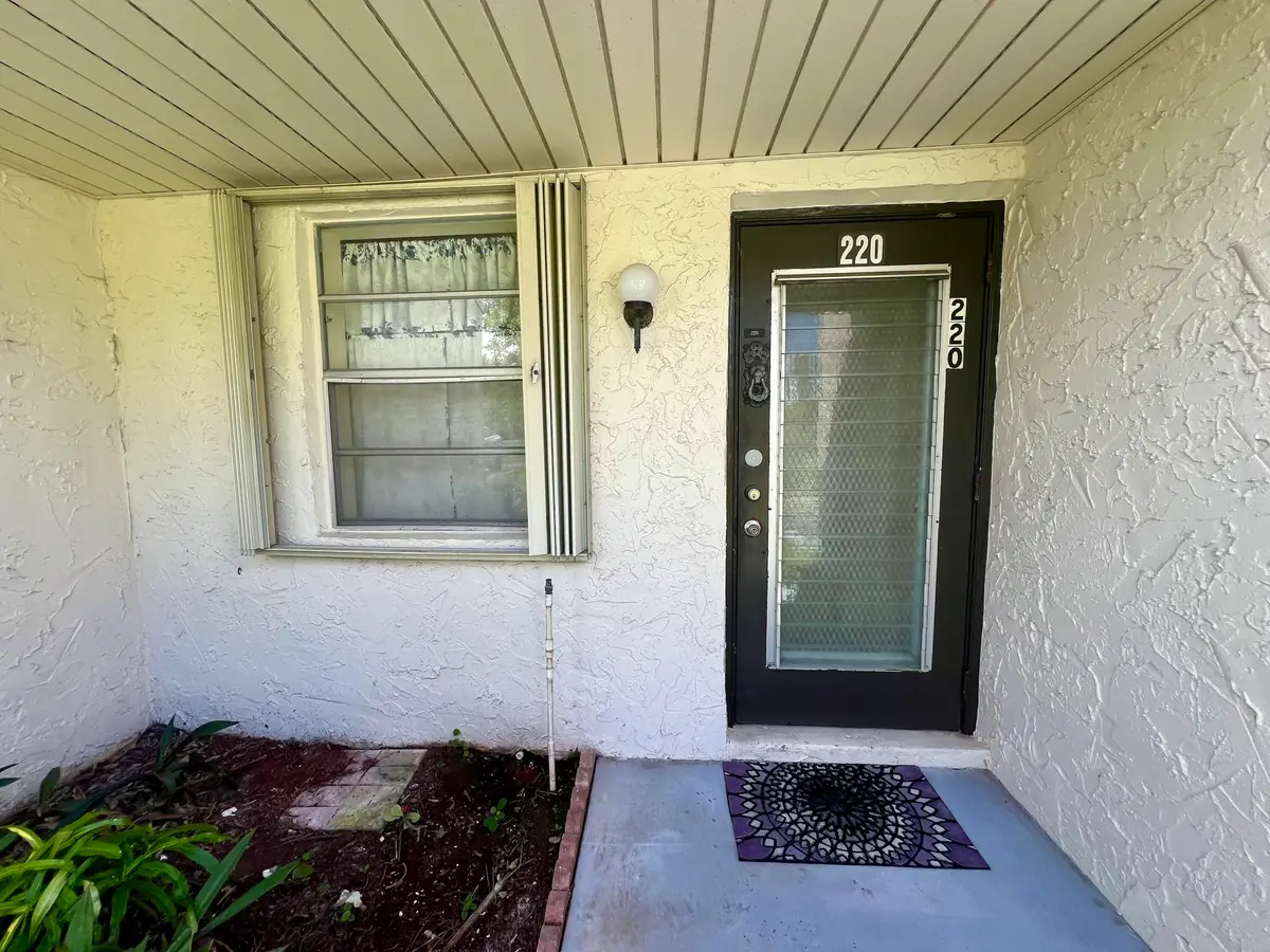 IMG_1469 at 220 Lake Constance Drive, West Palm Beach