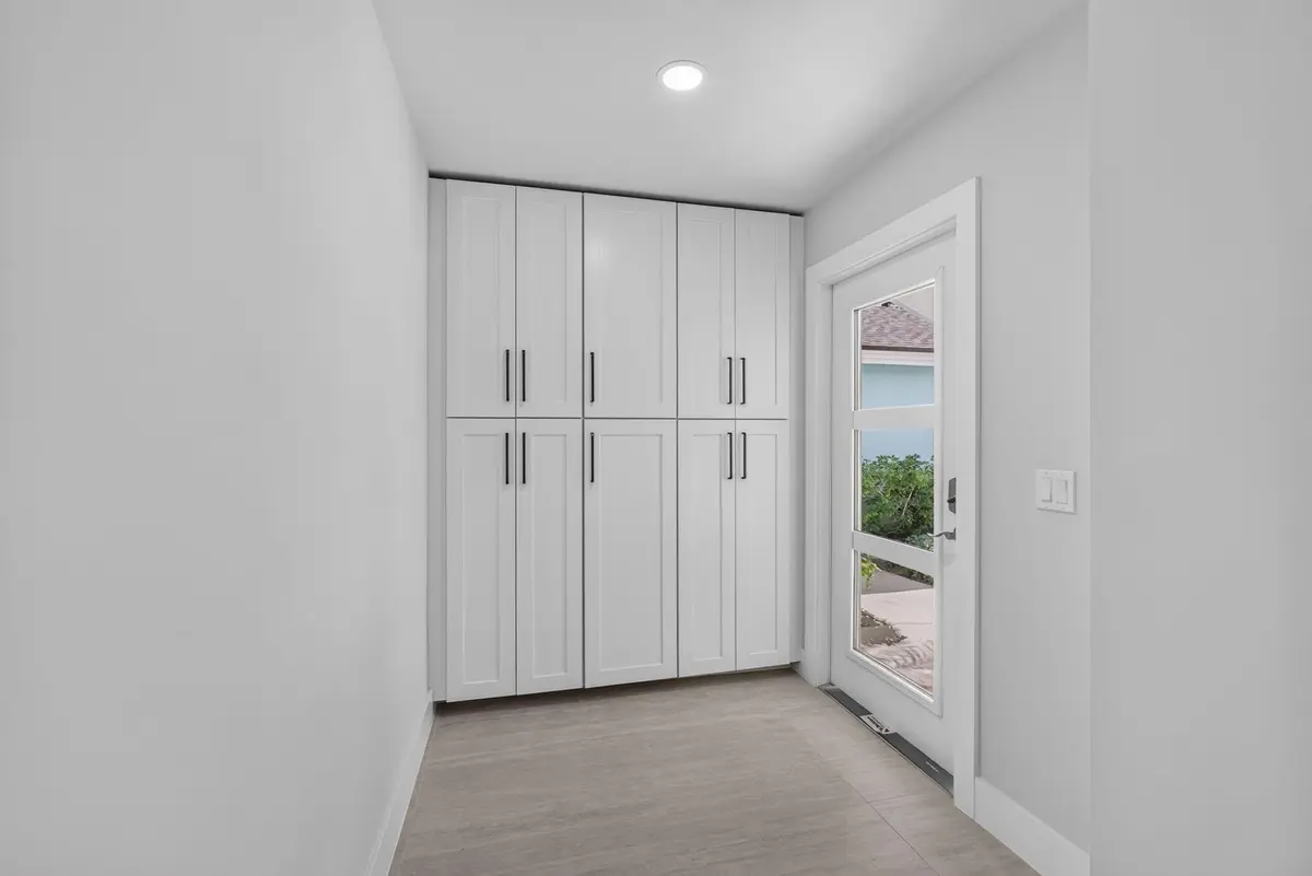 8-web-or-mls-5D1A2765 at 325 LEEWARD Drive, Jupiter