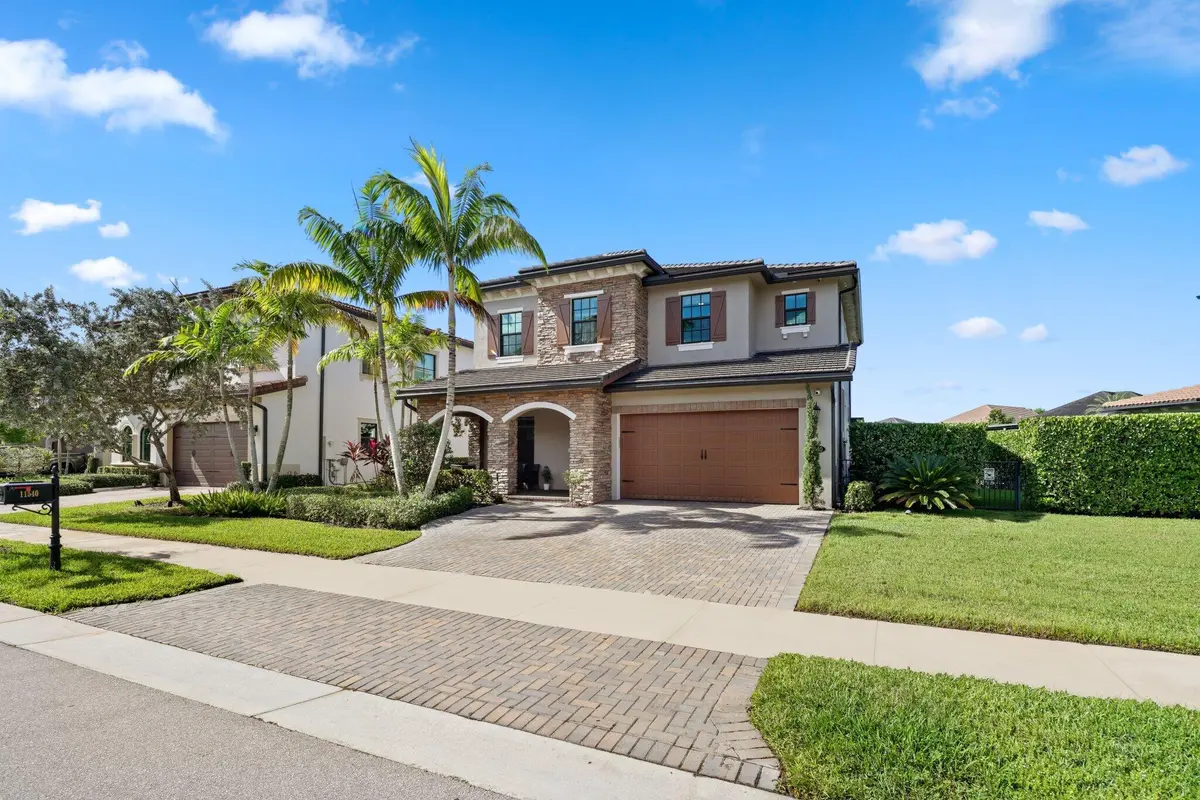PARAMOUNTFL GROUP at 11540 HORIZON Road, Parkland