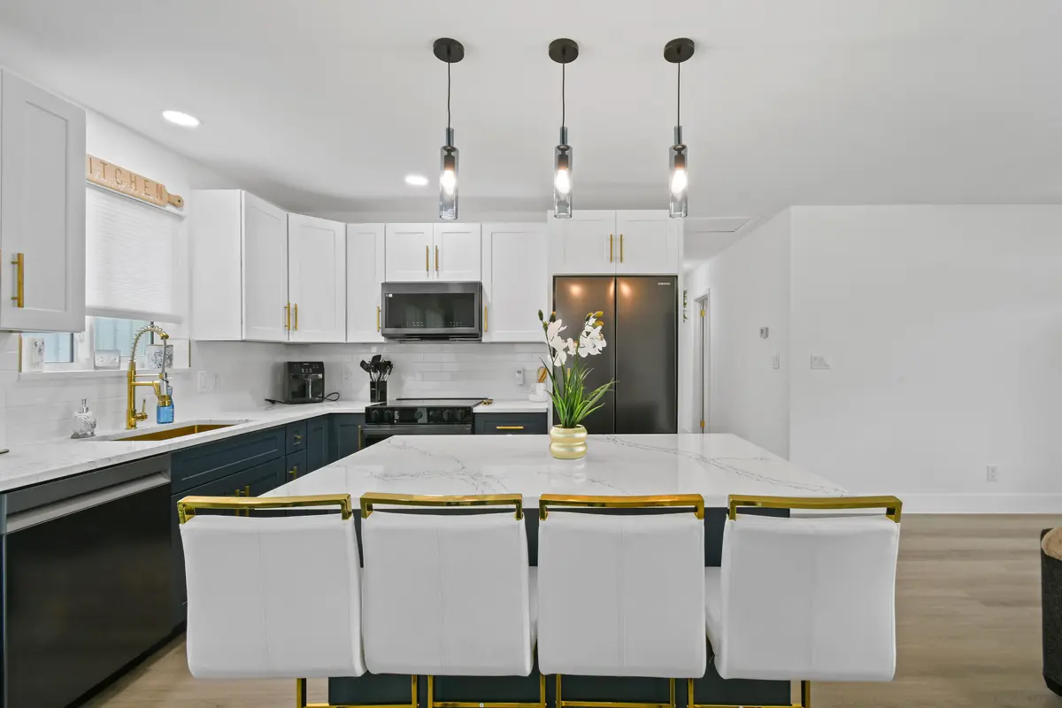19005SESouthgateDr(13) at 19005 SE SOUTHGATE Drive, Tequesta
