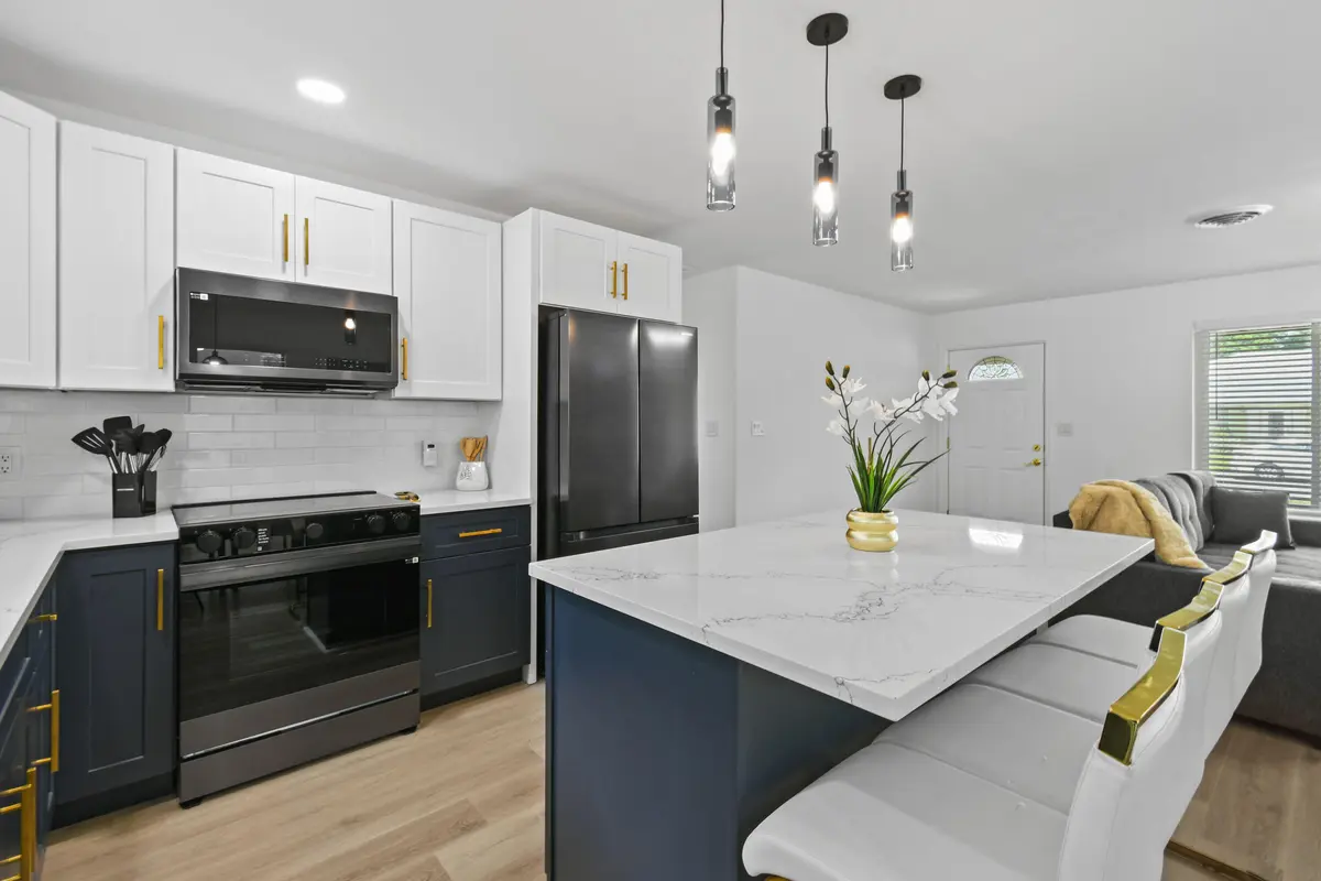 19005SESouthgateDr(14) at 19005 SE SOUTHGATE Drive, Tequesta