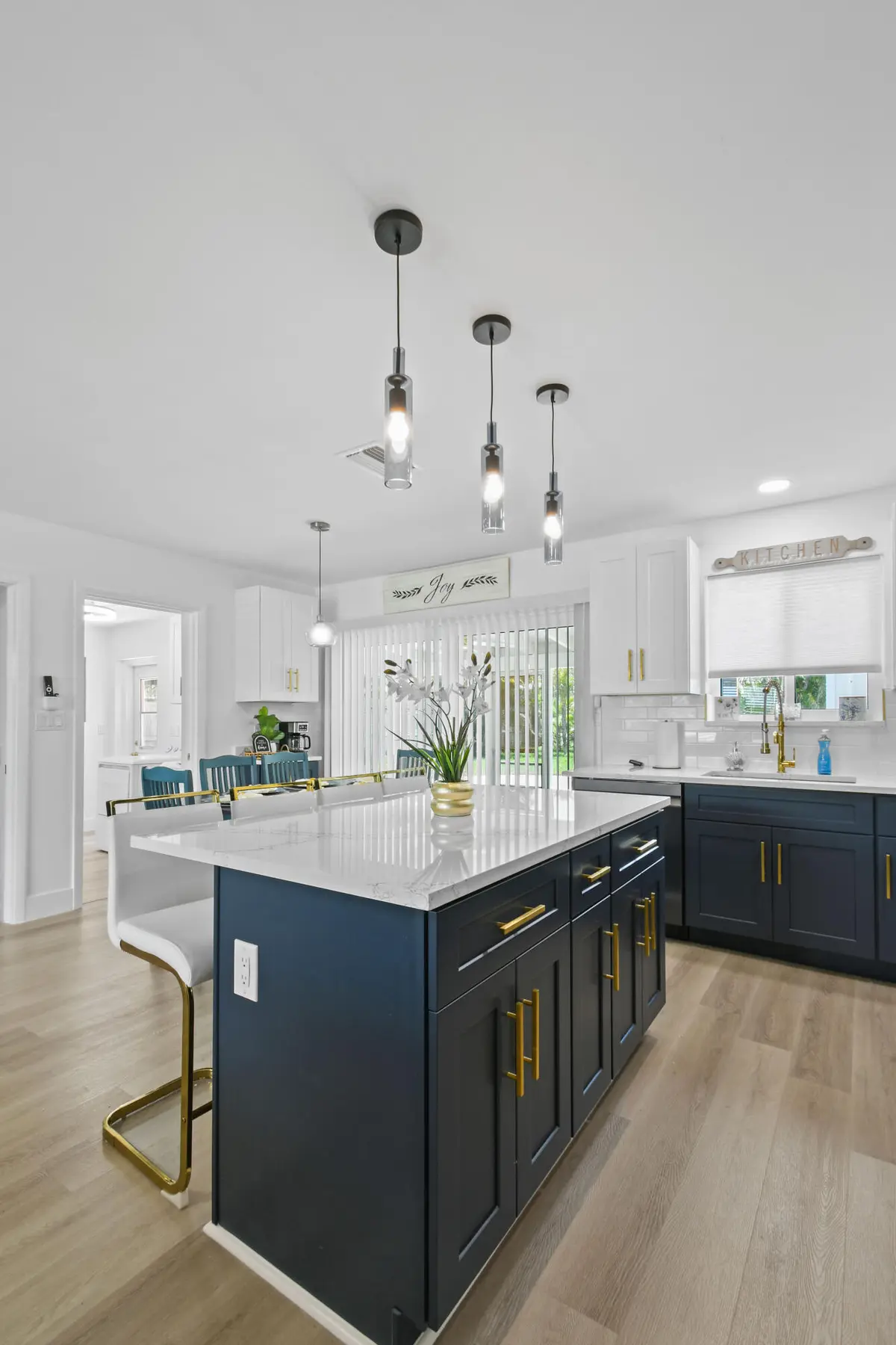 19005SESouthgateDr(17) at 19005 SE SOUTHGATE Drive, Tequesta