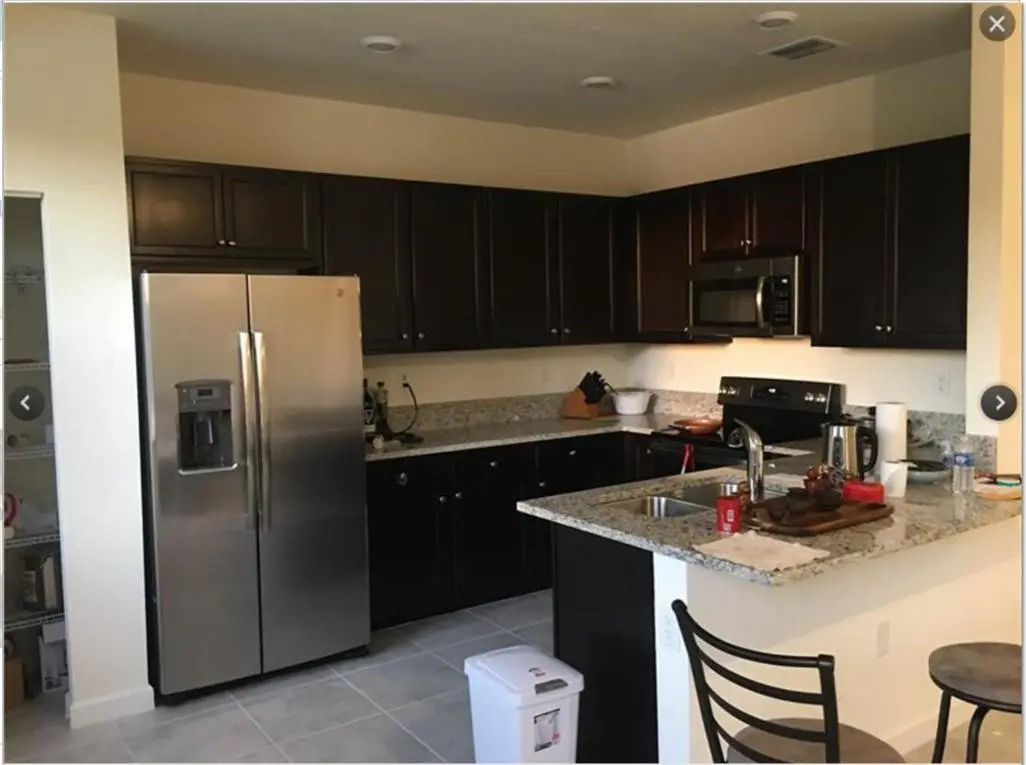 Photo 4 at 4985 Kobus Terrace, Davie