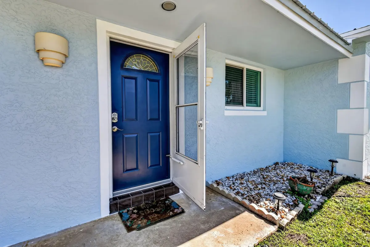 19005SESouthgateDr2026(9) (1) at 19005 SE SOUTHGATE Drive, Tequesta