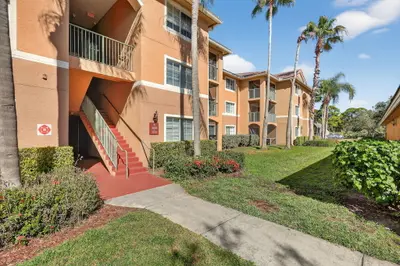 3643 NW Mediterranean Lane, Jensen Beach – Condominium for rent