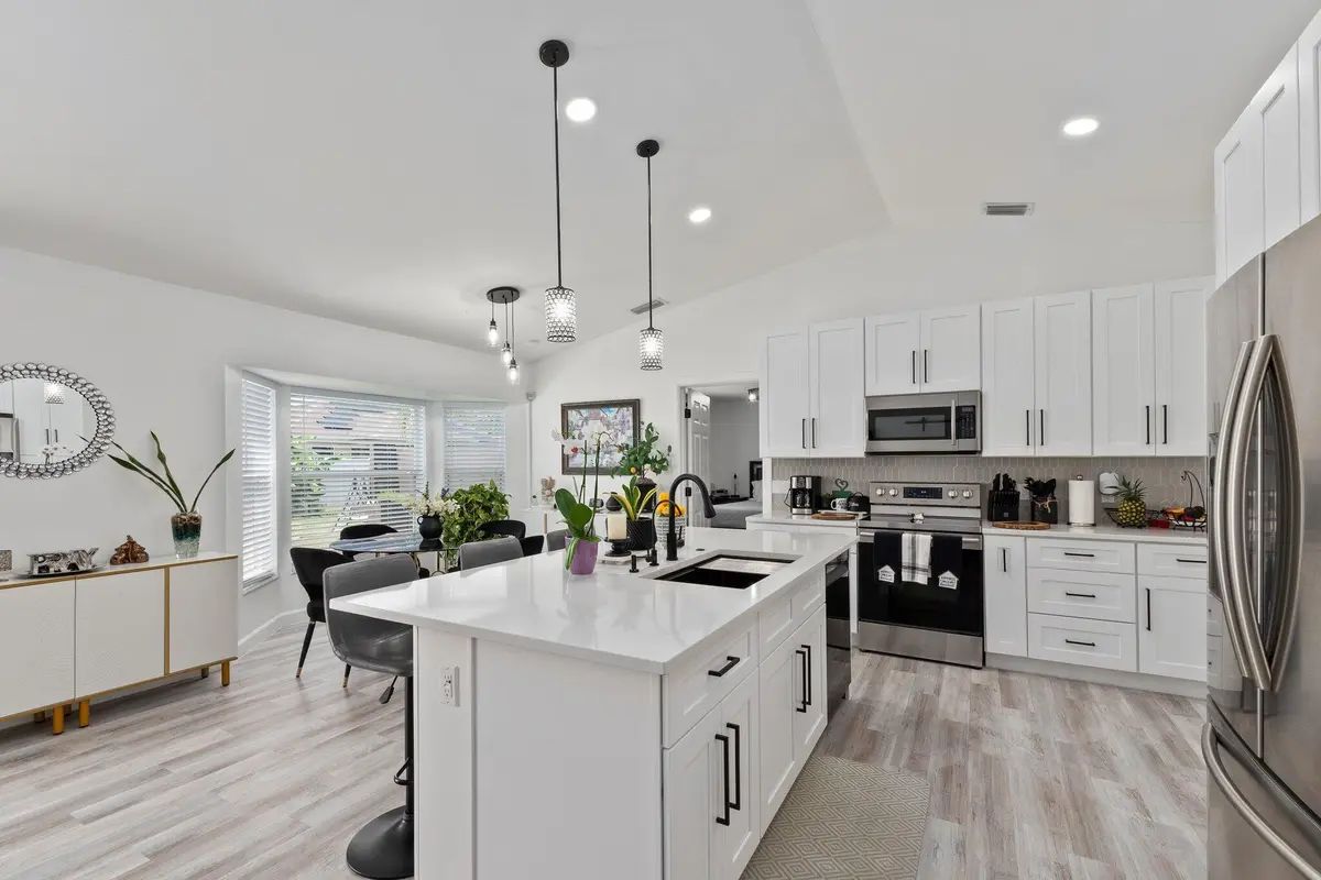 b8 at 5789 NW Belwood Circle, Port St. Lucie