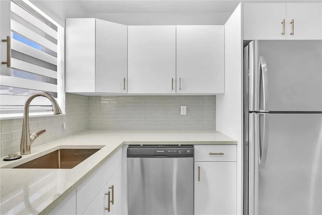 Photo 10 at 5122 NE 19th Avenue 2, Fort Lauderdale