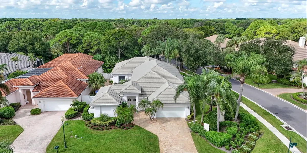 Welcome to 4002 SE Henley Lane at 4002 SE Henley Lane, Stuart