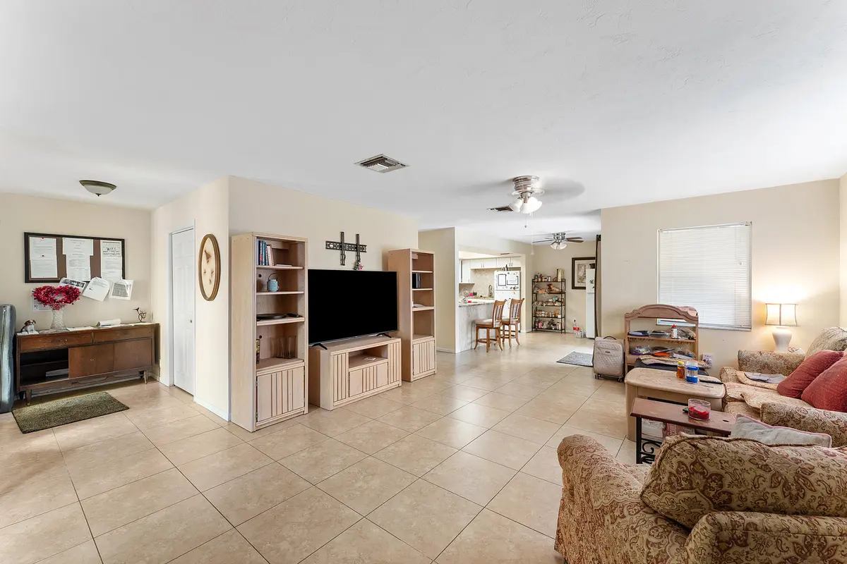 005-804SouthBroadway-Lantana-FL-33462-FU at 804 S Broadway, Lantana