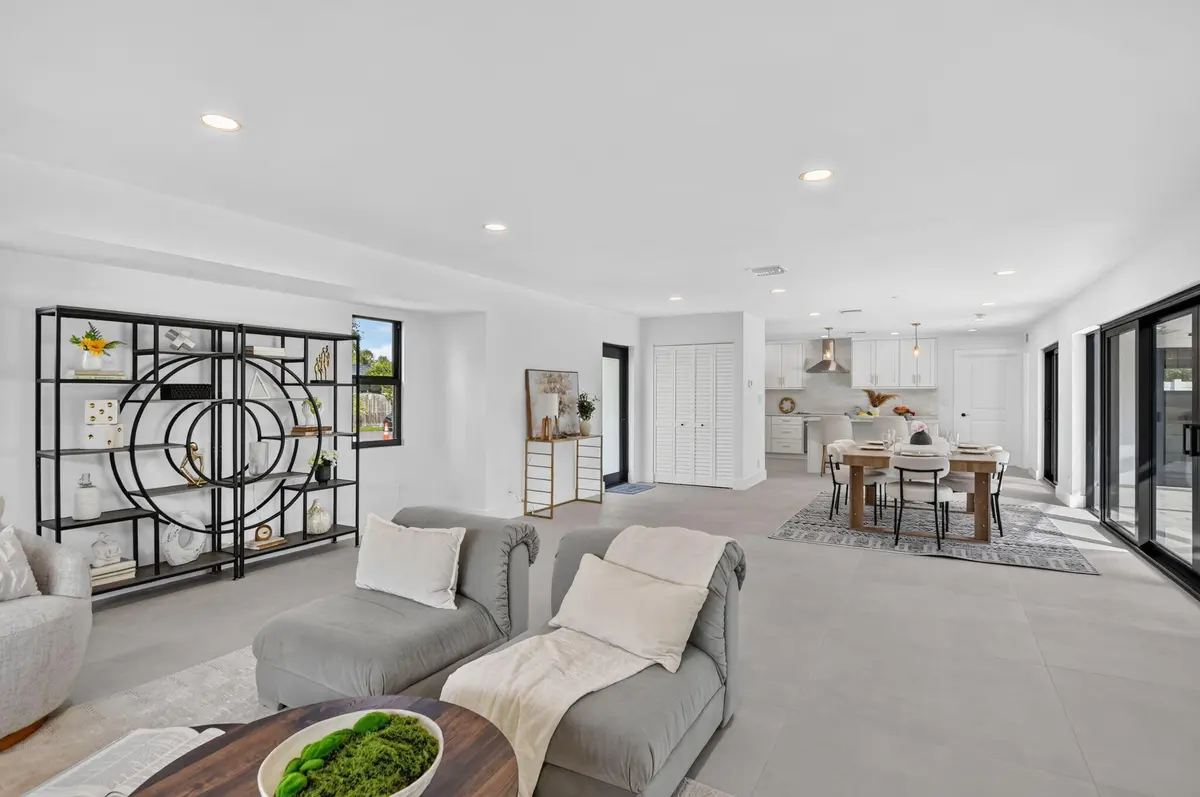 19-web-or-mls-DSC_4234 at 550 SW 6TH Avenue, Boca Raton