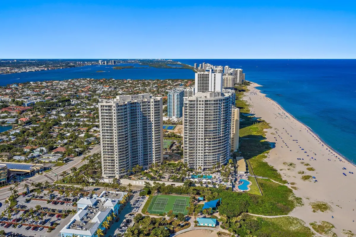 007-2700NorthOceanDrive-PH1-RivieraBeach at 2700 N Ocean Drive Ph-1b, Singer Island