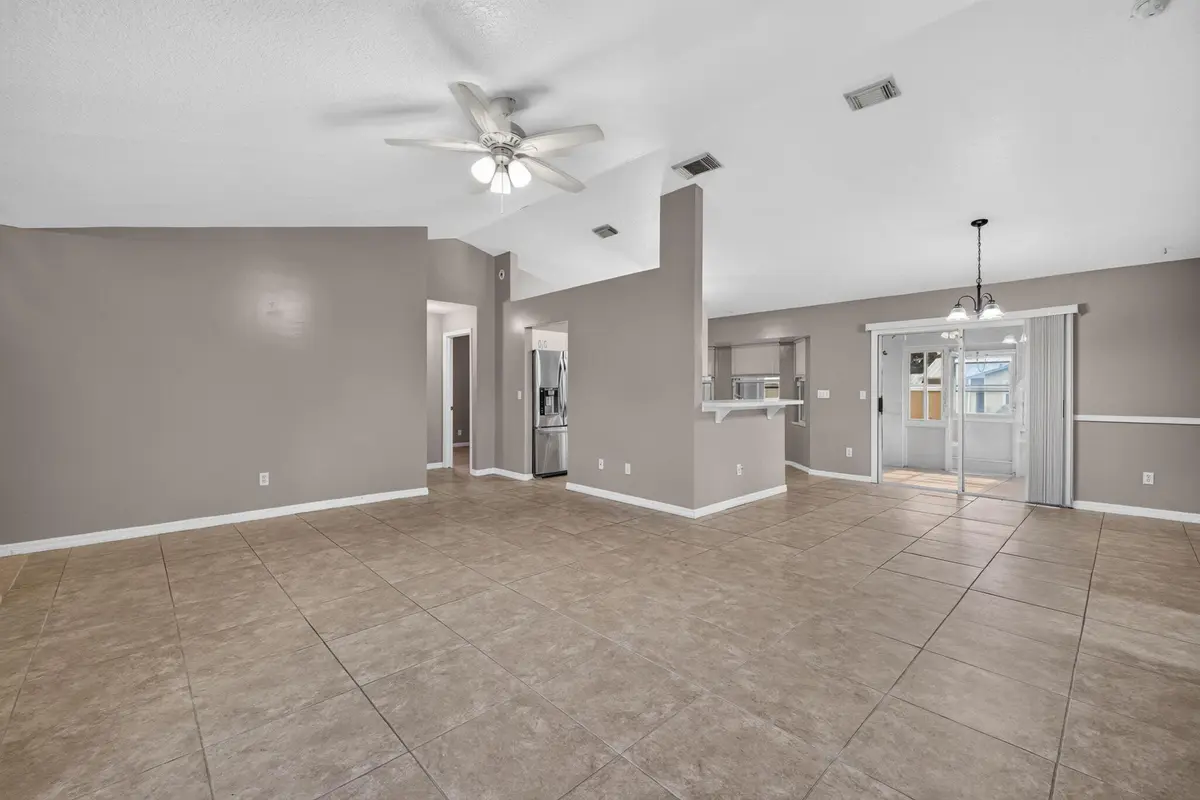 5-web-or-mls-3A5A5386 at 254 SW STARFISH Avenue, Port St. Lucie