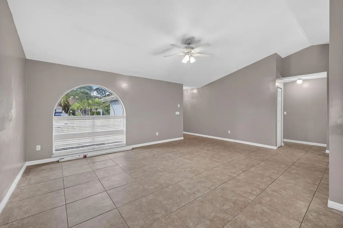 6-web-or-mls-3A5A5394 at 254 SW STARFISH Avenue, Port St. Lucie