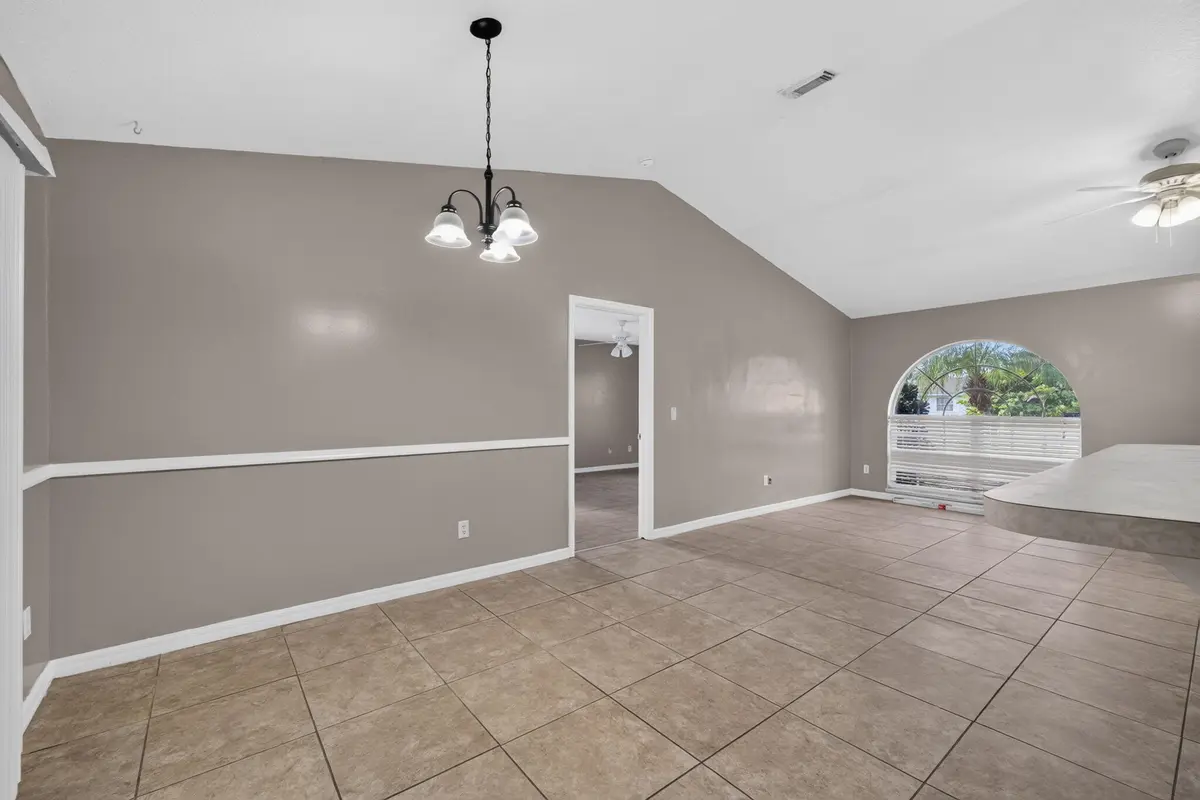 8-web-or-mls-3A5A5401 at 254 SW STARFISH Avenue, Port St. Lucie