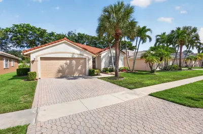 8906 Via Tuscany Drive, Boynton Beach – Single Family Residence for sale