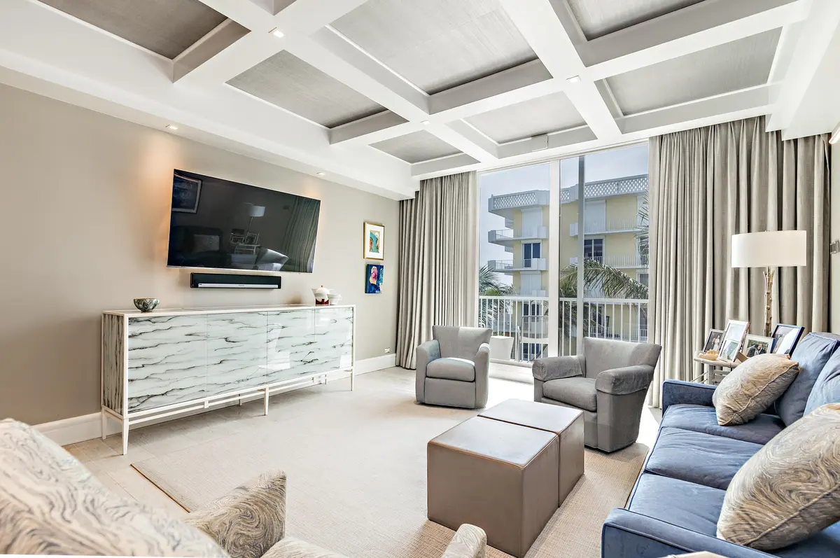 4high at 400 S Ocean Boulevard 419, Palm Beach