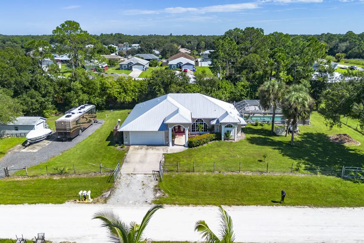 102-web-or-mls-10_ipixx_6 at 7746 101st Court, Vero Beach
