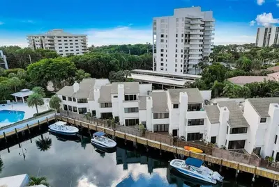 1127 BOCA COVE Lane, Highland Beach – Townhouse for rent
