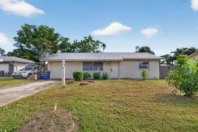 1860 SE Madison Street, Stuart – Single Family Residence for sale