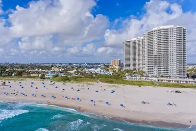 2700 N Ocean Drive 306B, Singer Island – Condominium for sale