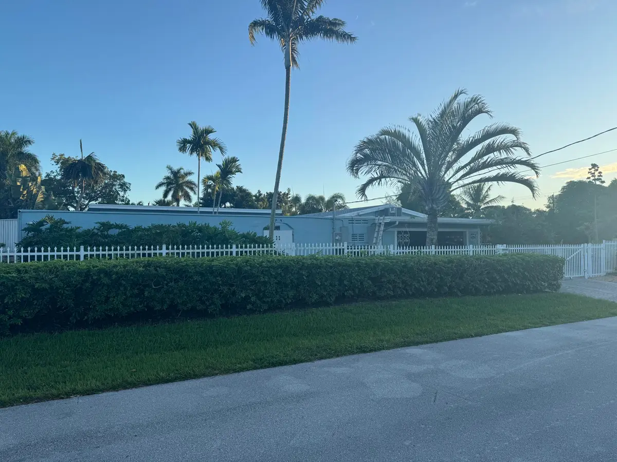 IMG_5505 at 1744 W LAS OLAS Boulevard, Fort Lauderdale