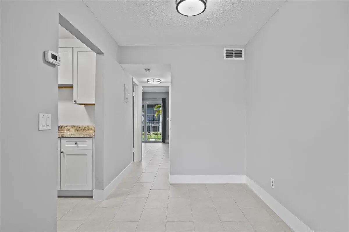 Living at 131 Doolen Court 207, North Palm Beach