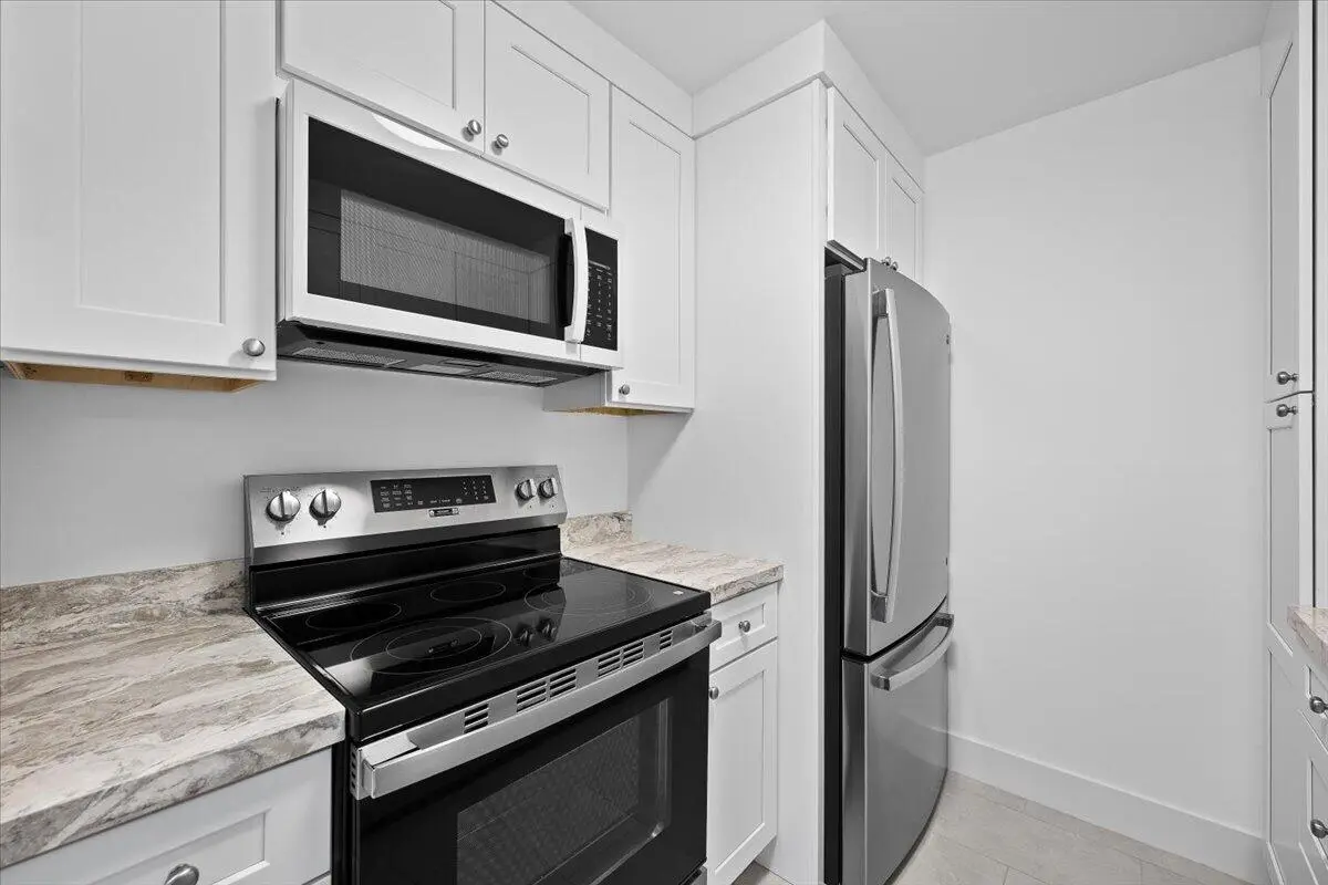 Kitchen at 131 Doolen Court 207, North Palm Beach