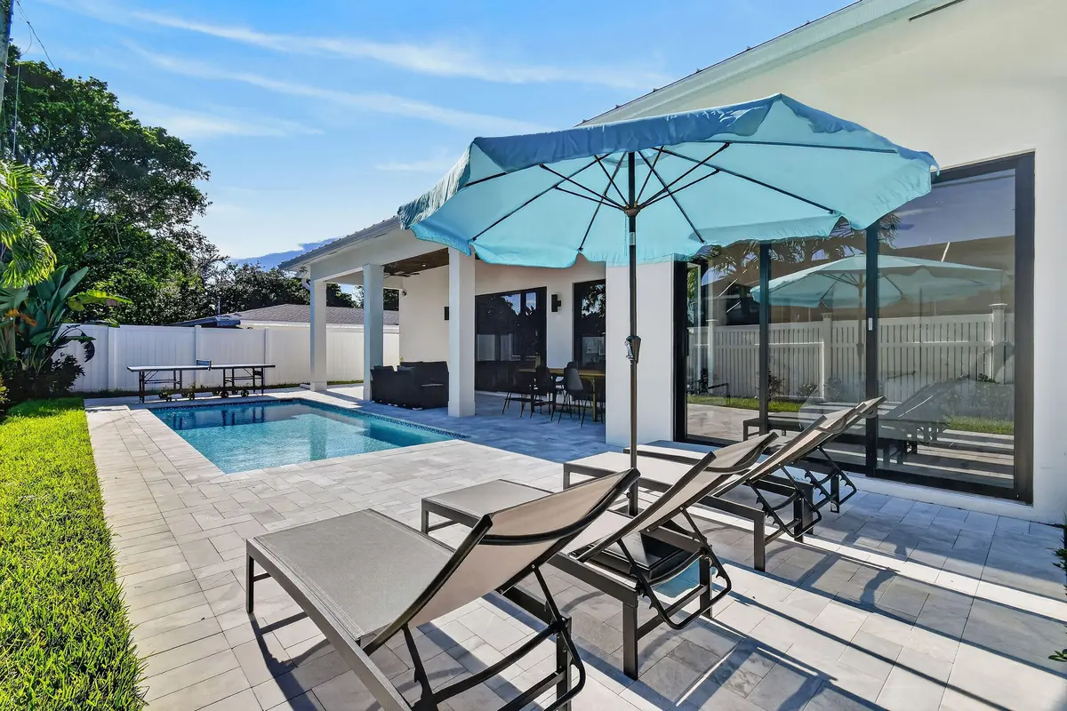 540DriftwoodRd(67) at 540 Driftwood Road, North Palm Beach