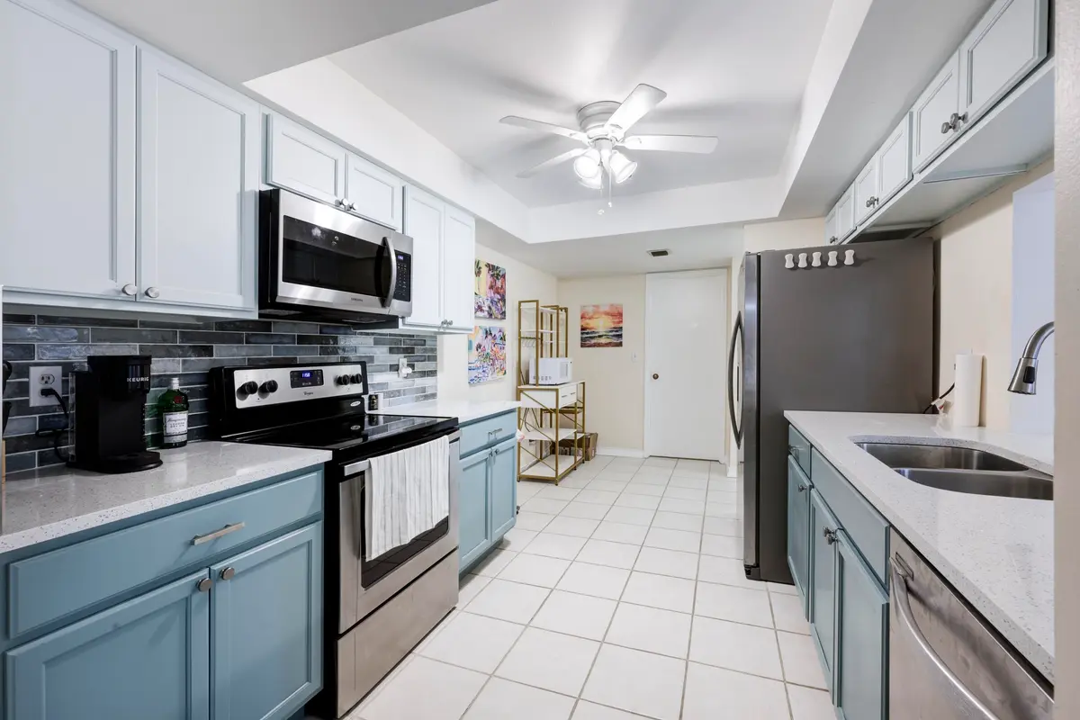 825 Egret Cir Delray Beach FL-print-007- at 825 EGRET Circle 209, Delray Beach
