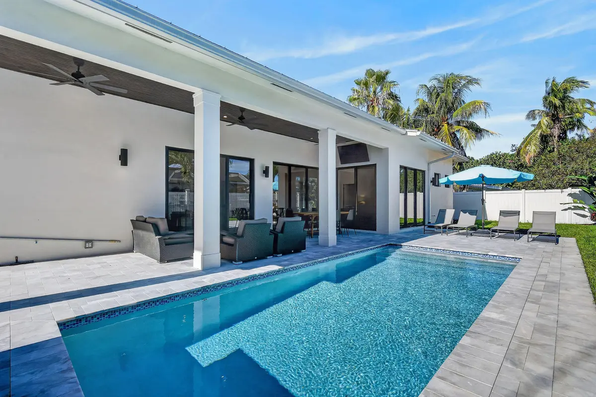 540DriftwoodRd(74) at 540 Driftwood Road, North Palm Beach