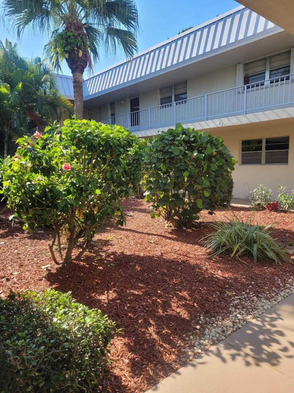 SR 8 at 2302 Sunrise Boulevard 201, Fort Pierce