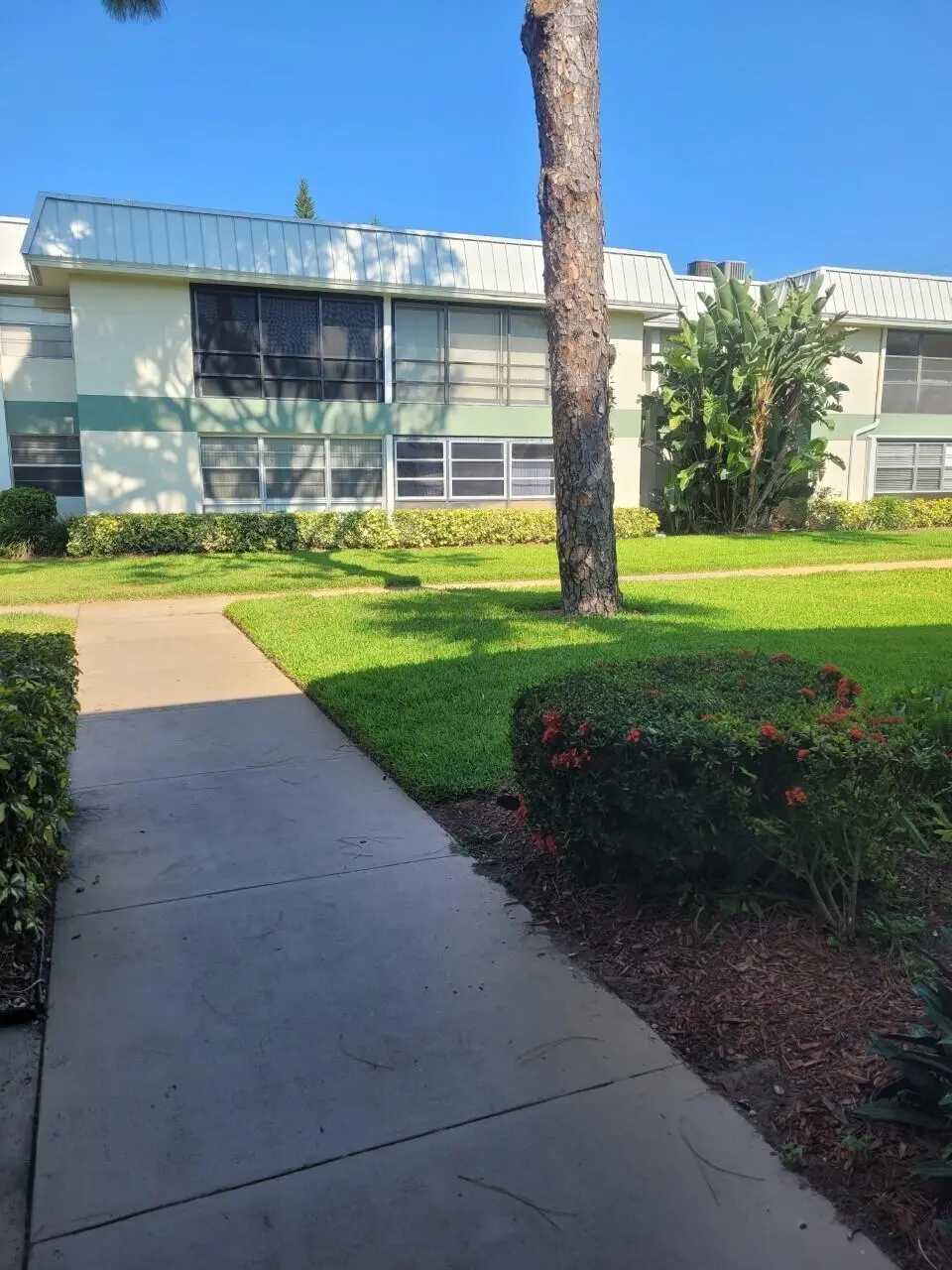 SR 7 at 2302 Sunrise Boulevard 201, Fort Pierce