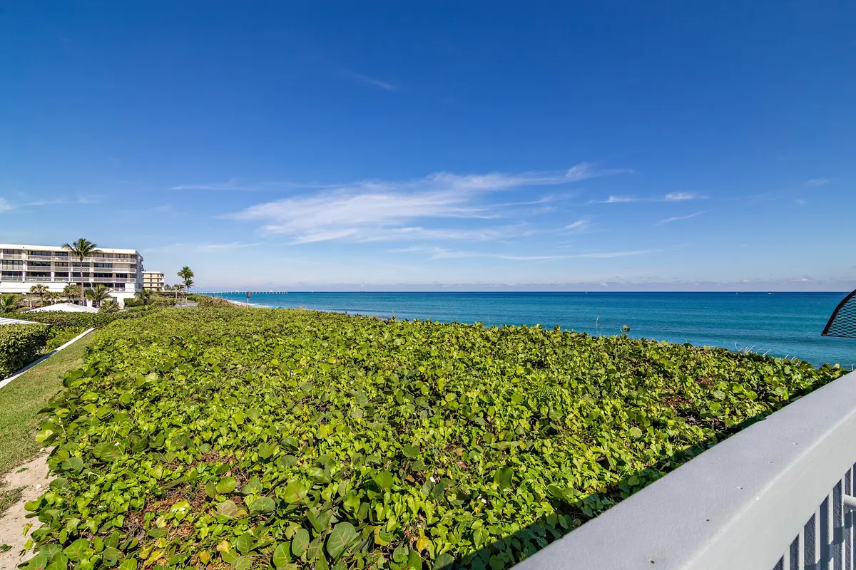 Direct Ocean Location at 3300 S OCEAN Boulevard 407N, Palm Beach