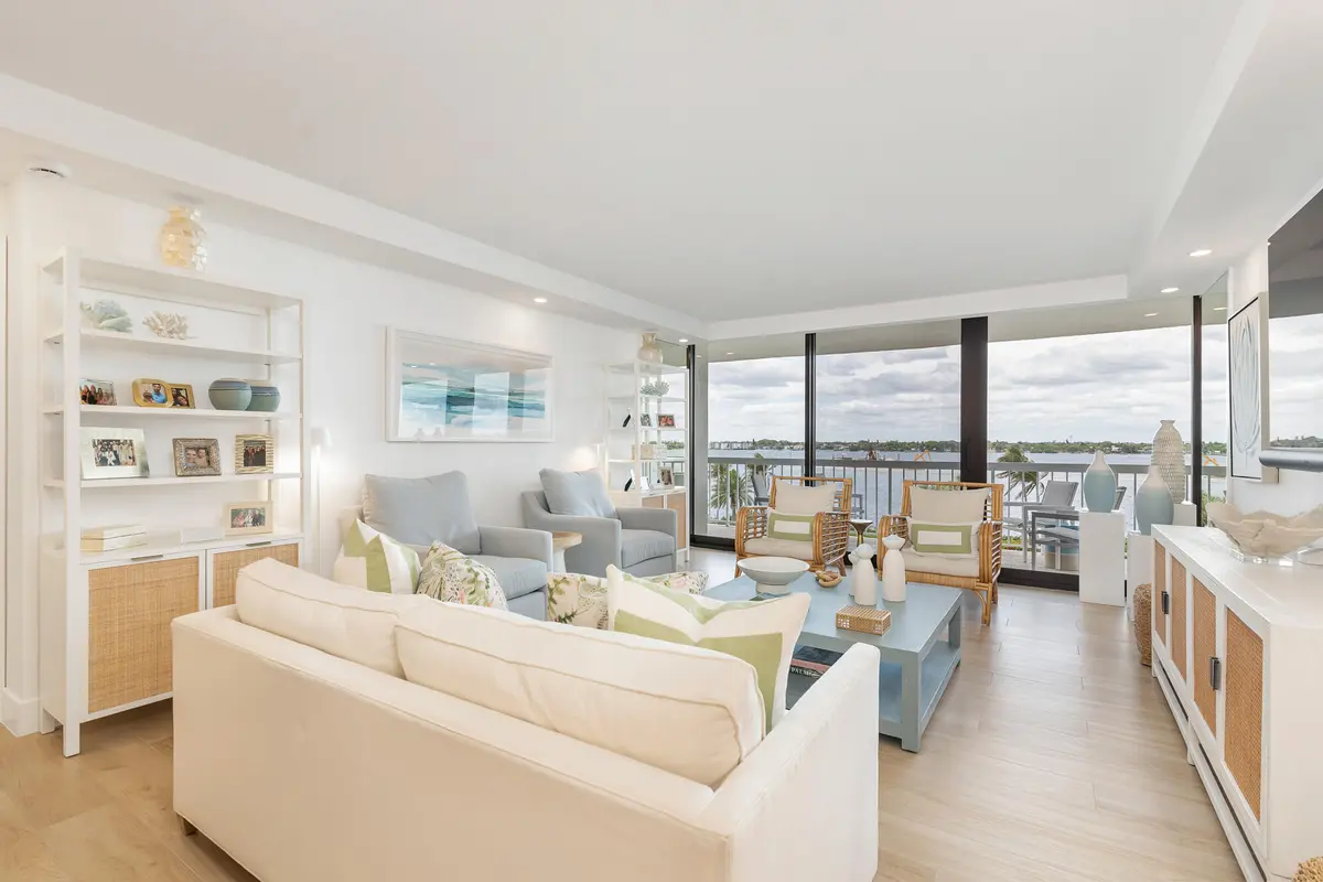 /View at 3300 S OCEAN Boulevard 407N, Palm Beach