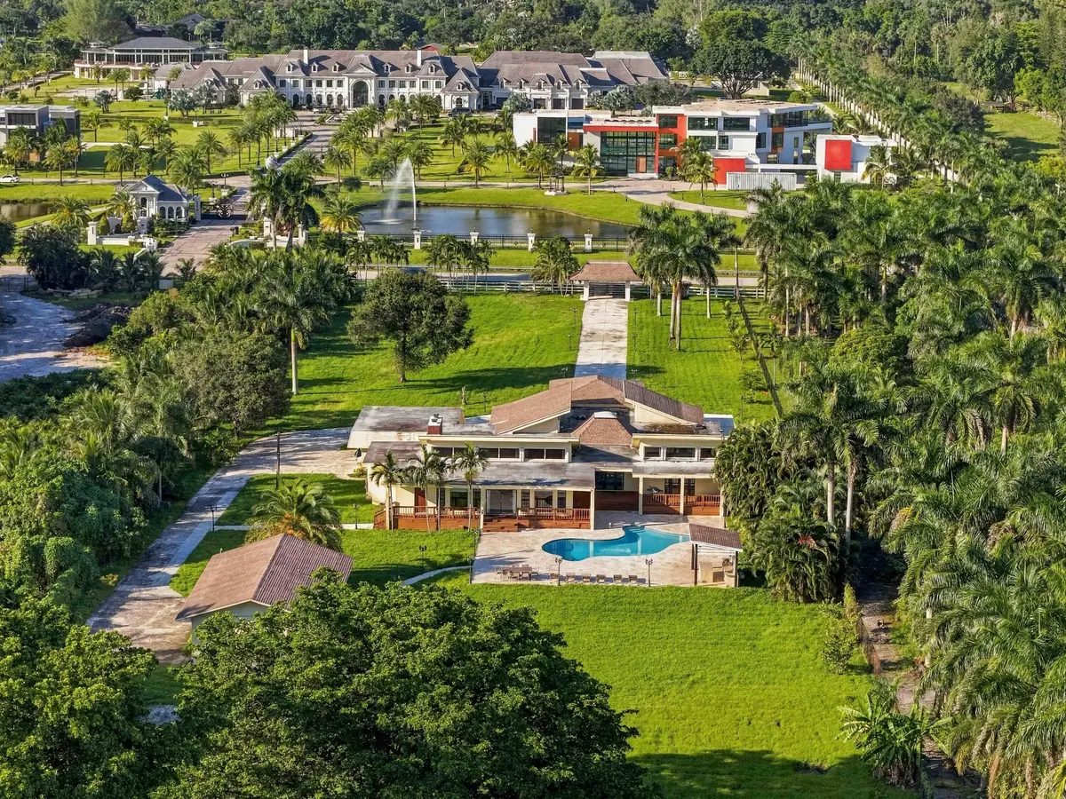 LopezProductions 76 at 13400 STIRLING Road, Southwest Ranches