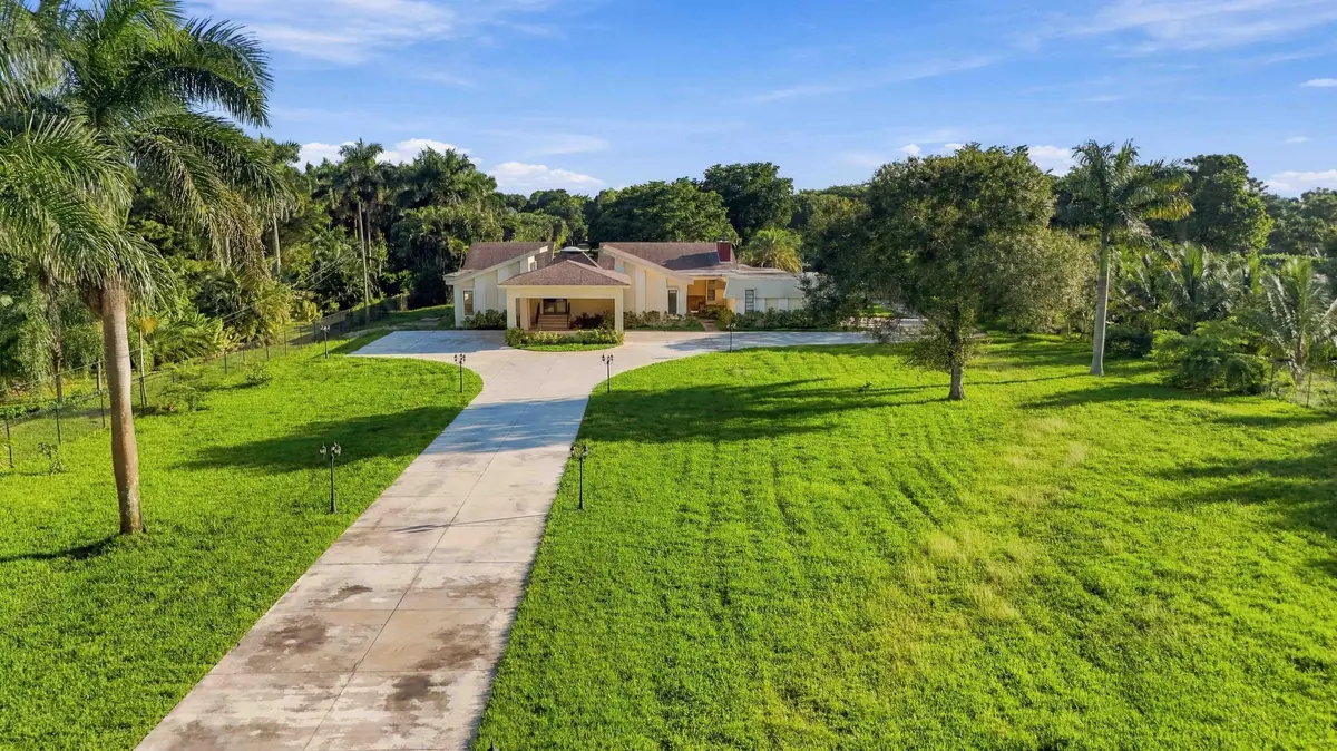 LopezProductions 86 at 13400 STIRLING Road, Southwest Ranches