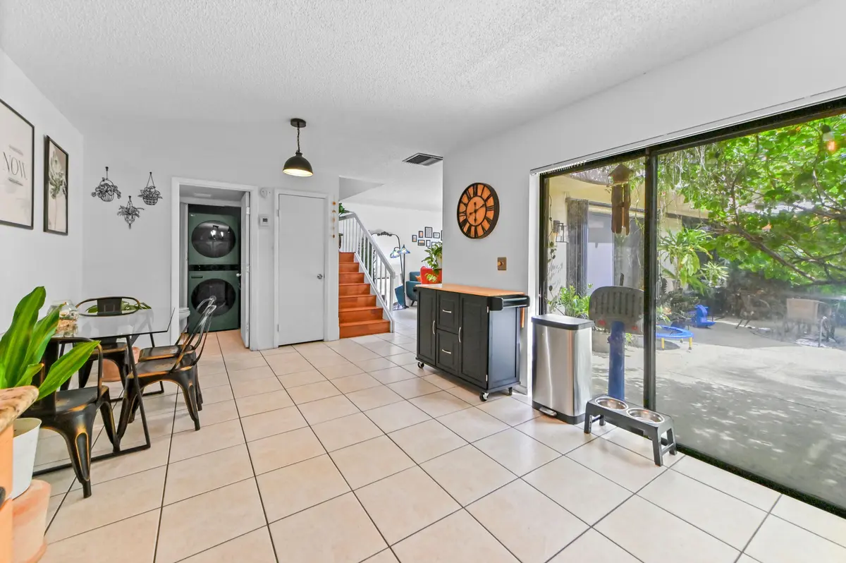 14 Dining room 01 at 824 Springdale Circle, Palm Springs